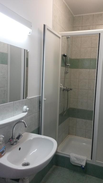 Gitta Apartman Buk Exterior foto