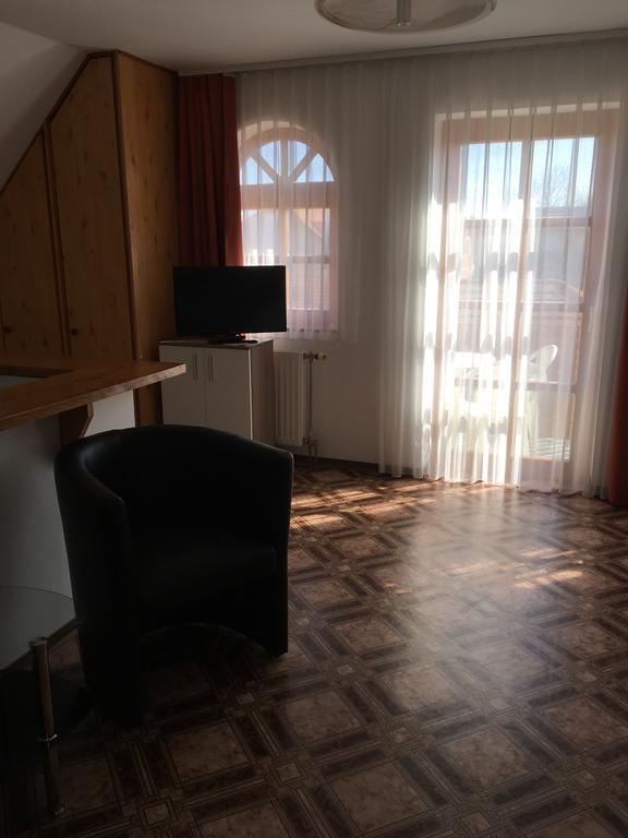 Gitta Apartman Buk Exterior foto